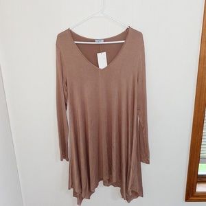 NWT Tobi V-neck Swing Dress
